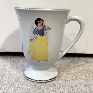 ~Someday My Prince Will Come Snow White Gold Trim Footed Disney Store Mug
